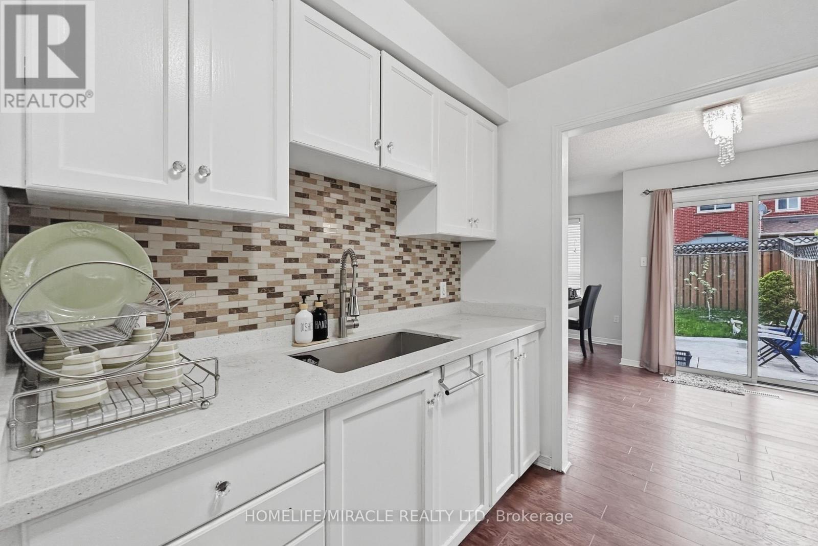 37 PRAIRIE ROSE CIRCLE - 11