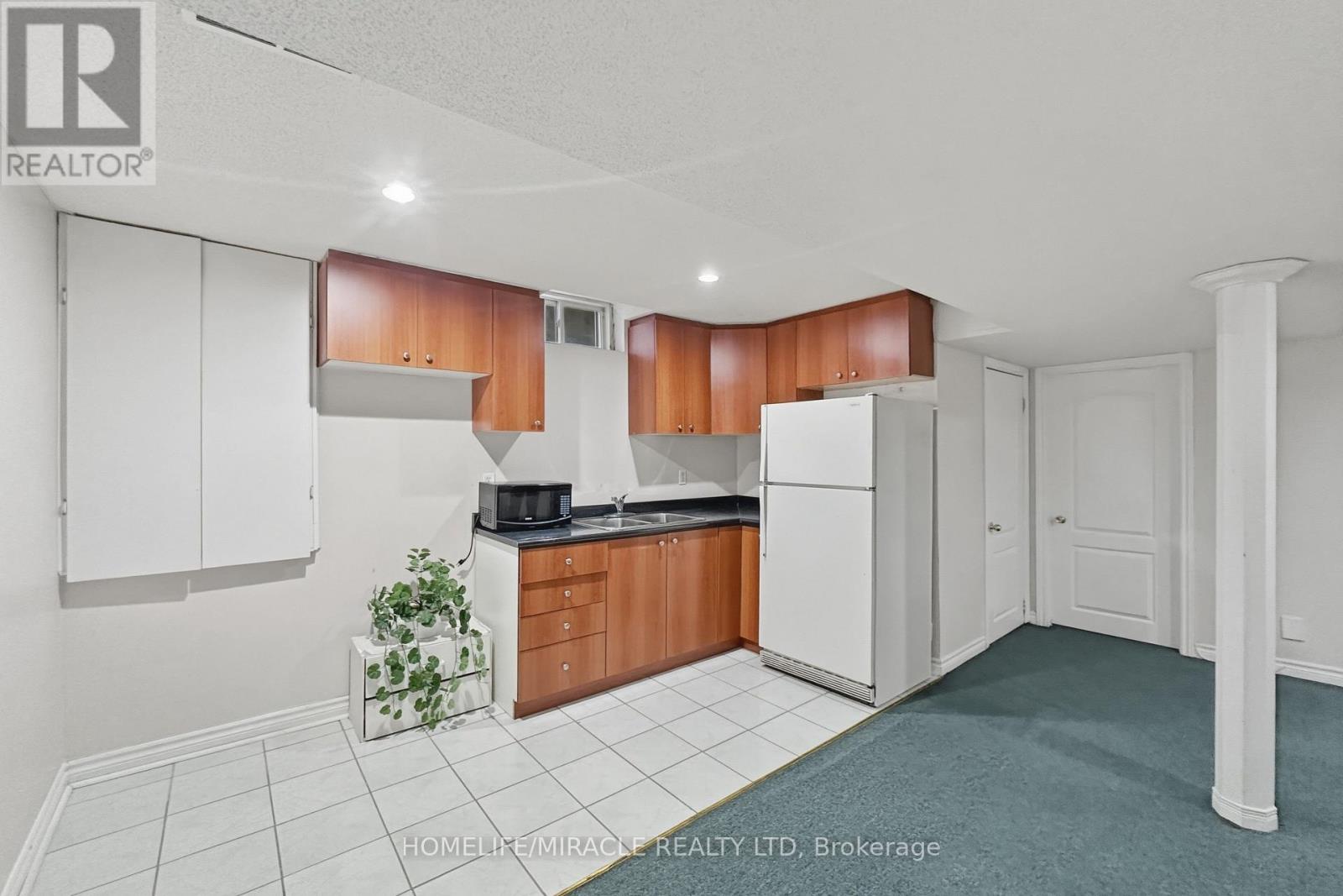 37 PRAIRIE ROSE CIRCLE - 22