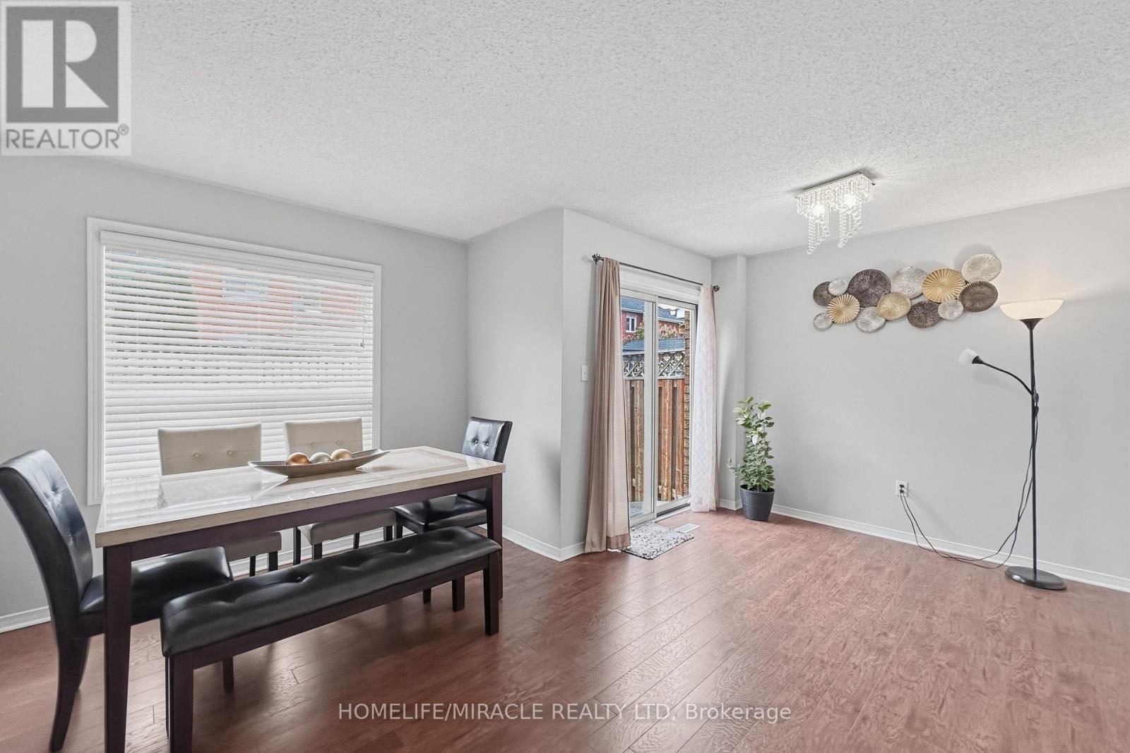 37 PRAIRIE ROSE CIRCLE - 9