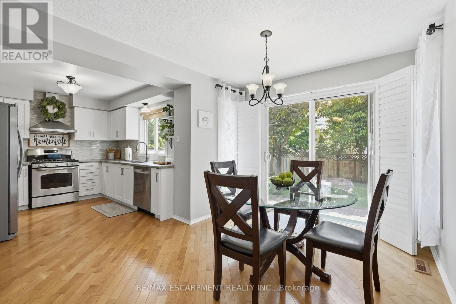 2418 BUTTERNUT CRESCENT - 14