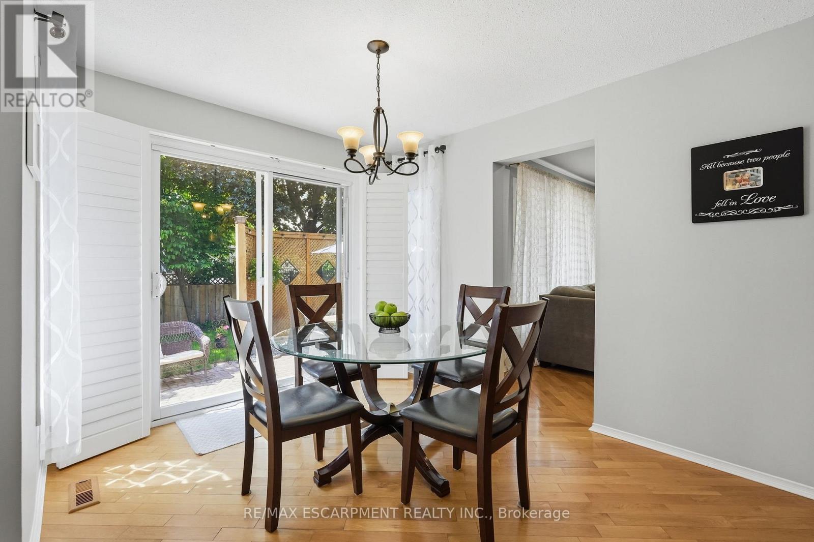 2418 BUTTERNUT CRESCENT - 15