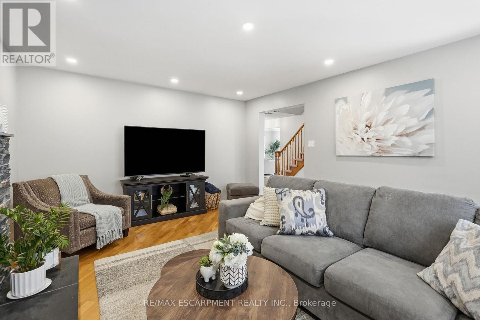 2418 BUTTERNUT CRESCENT - 19