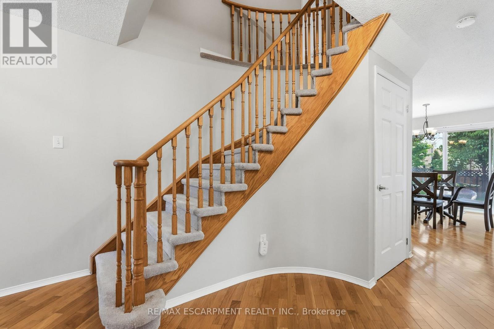 2418 BUTTERNUT CRESCENT - 23
