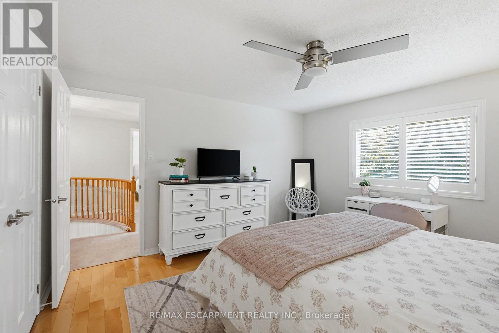 2418 BUTTERNUT CRESCENT - 35