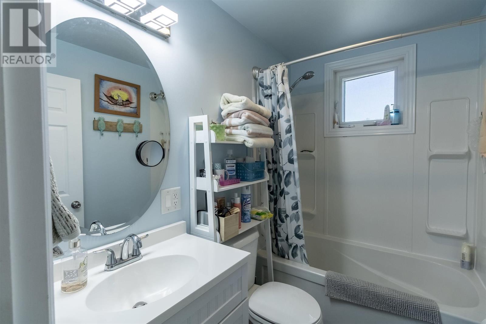 8 Dawson AVE - 16