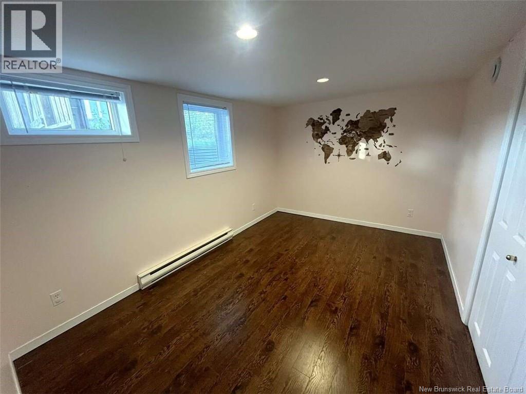140 Neil Drive - 33