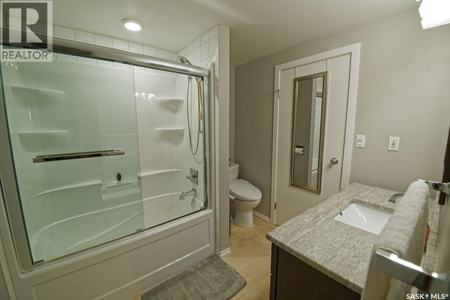 101 5th AVENUE S - 11