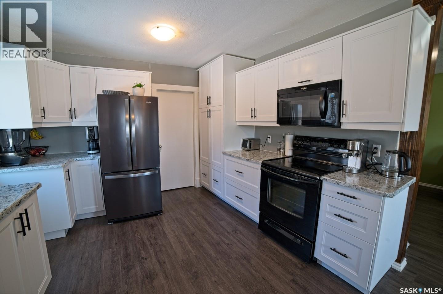 101 5th AVENUE S - 8