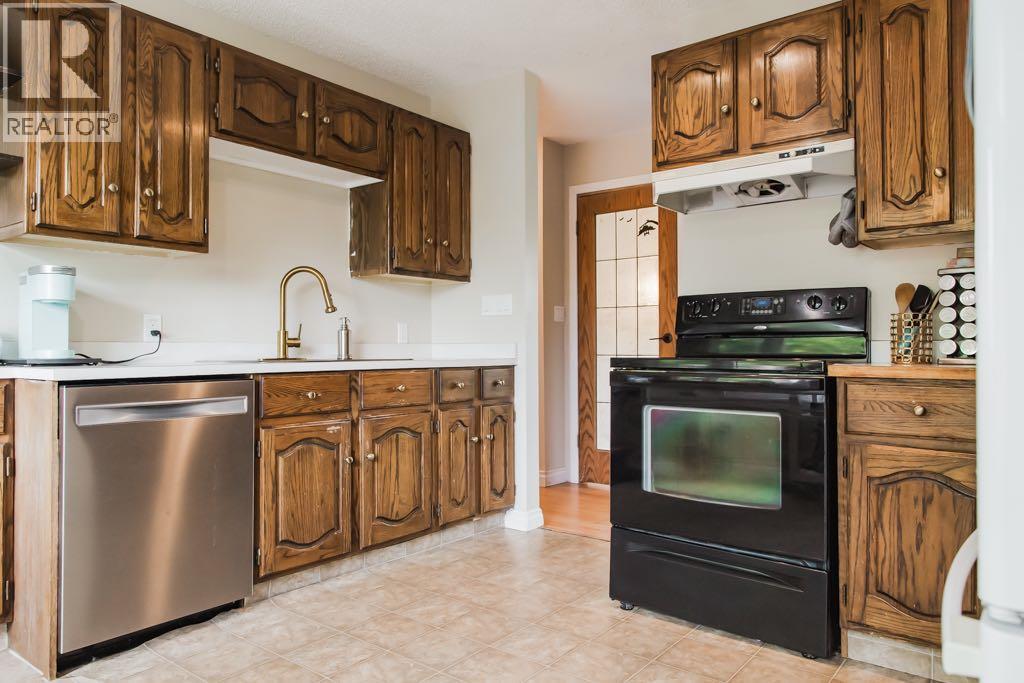 9332 70A Avenue - 8