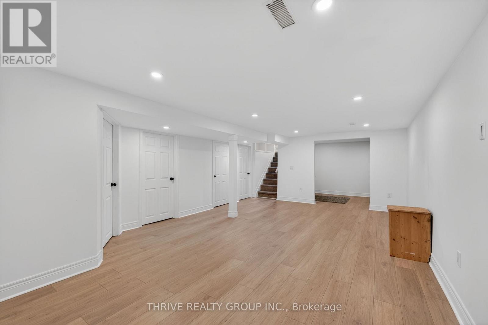 85 VANBUSKIRK DRIVE - 24