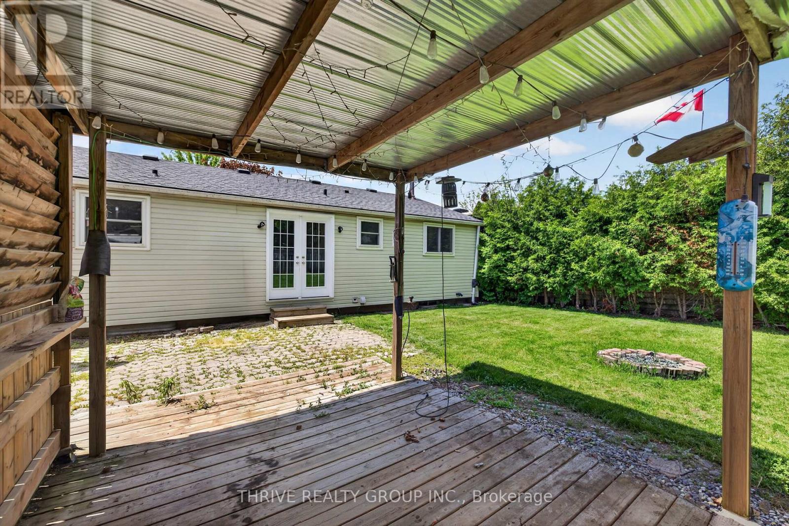85 VANBUSKIRK DRIVE - 30