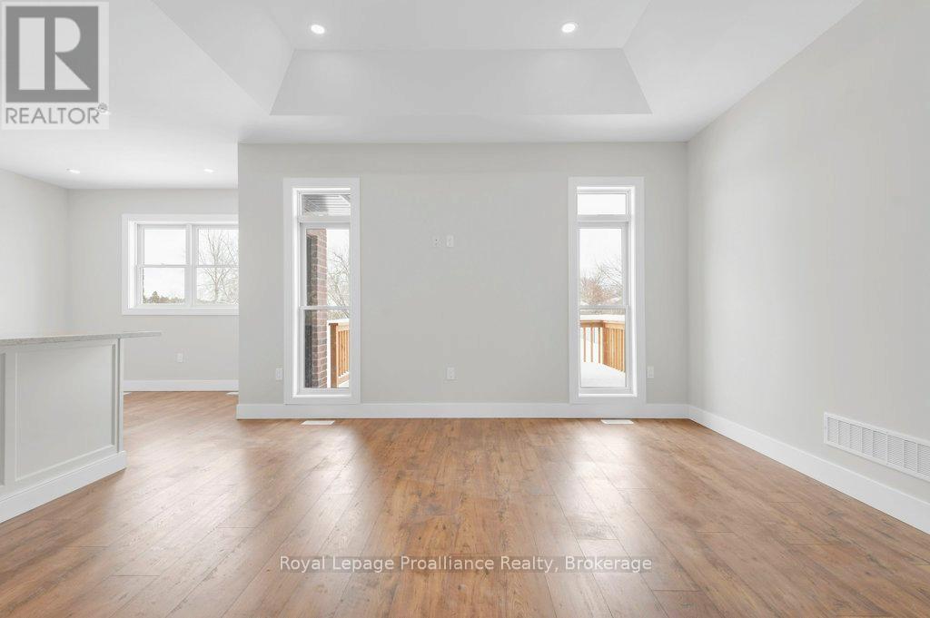 8 DUNMOR STREET - 10
