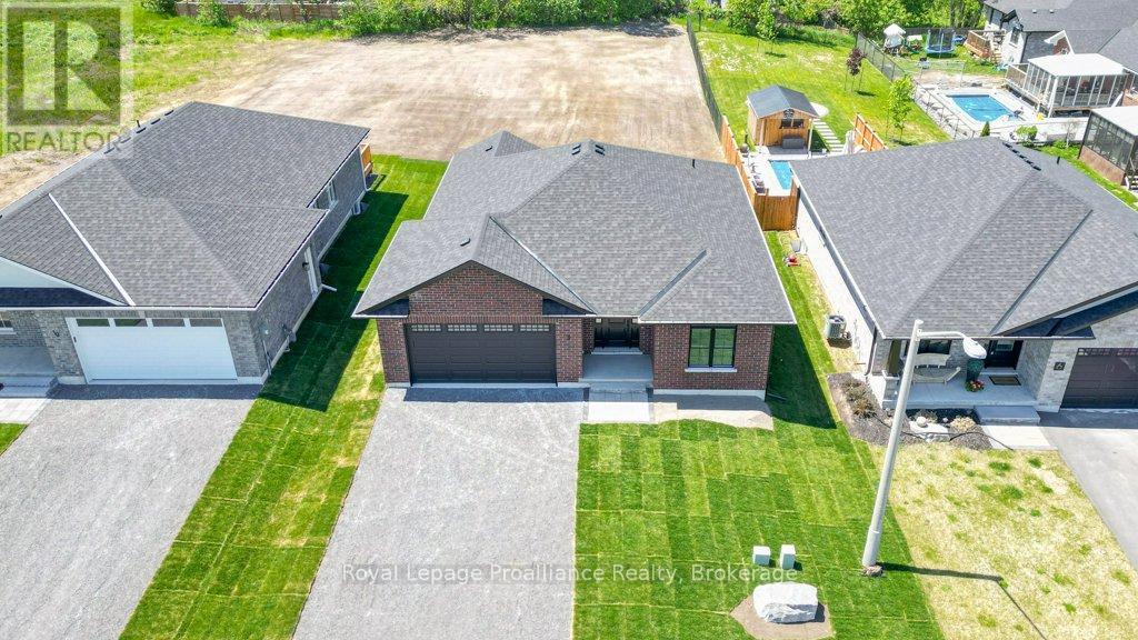 8 DUNMOR STREET - 37