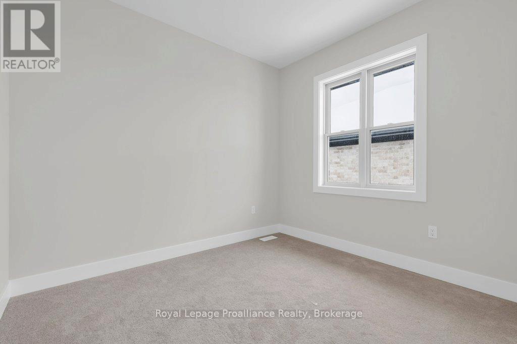 8 DUNMOR STREET - 8