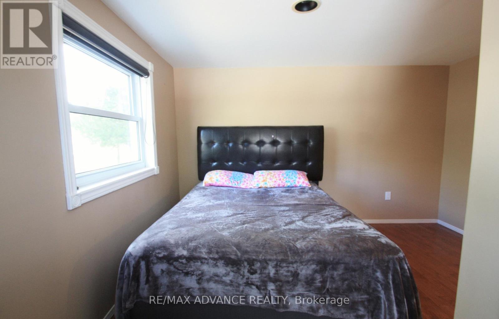 77 ROCKVIEW ROAD - 20