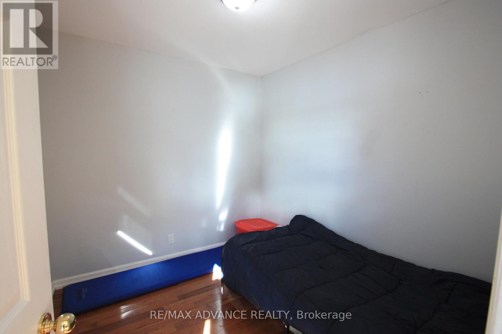 77 ROCKVIEW ROAD - 37