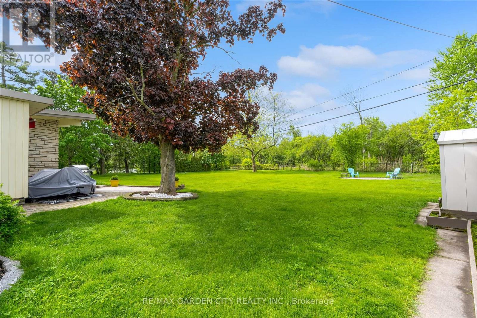 899 NIAGARA PARKWAY - 32