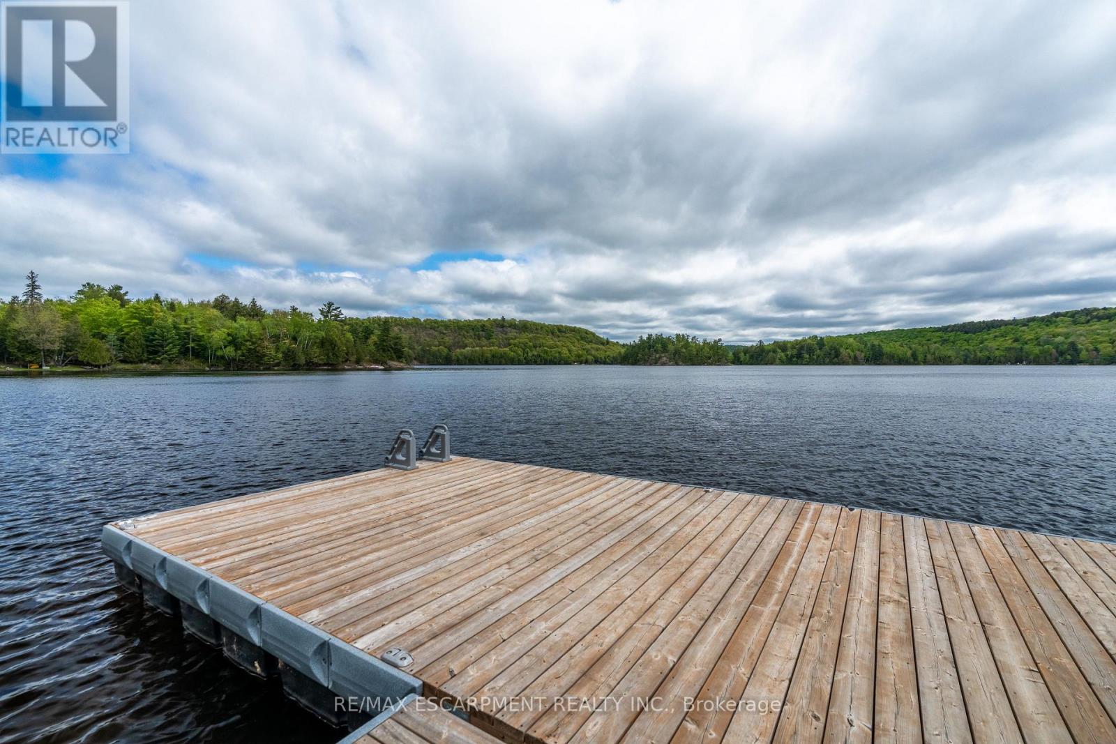 1056 INAWENDAWIN ROAD - 41