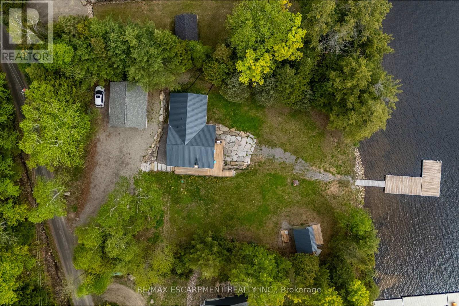 1056 INAWENDAWIN ROAD - 46