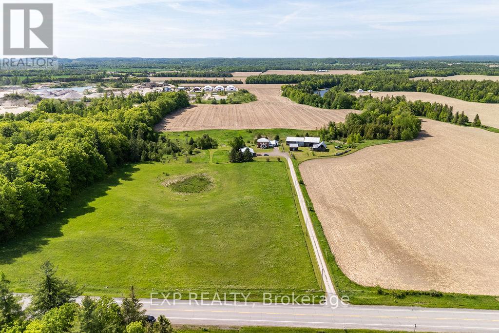 1382 LOCHWINNOCH ROAD - 43