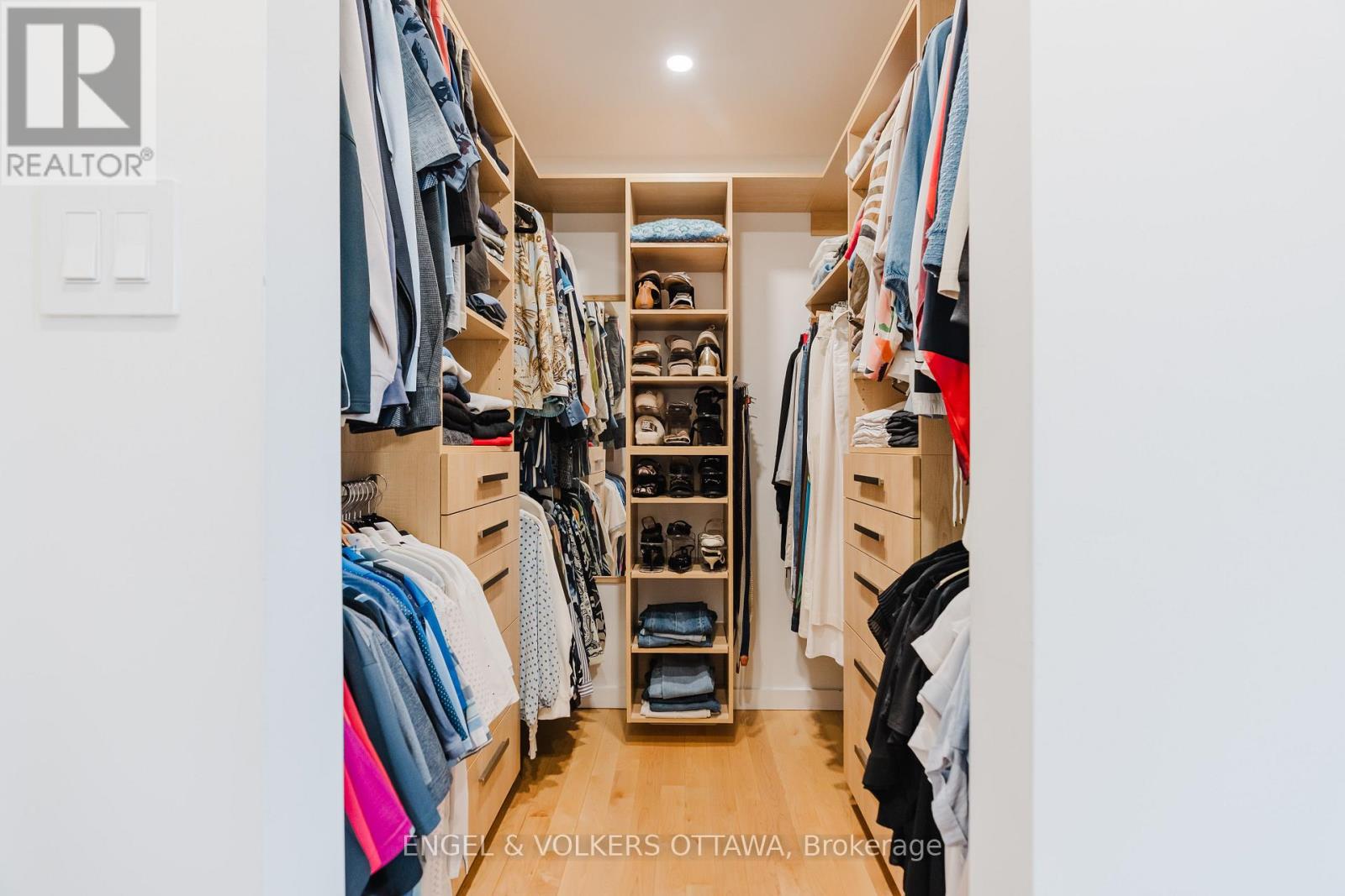 373 BERKLEY AVENUE - 35