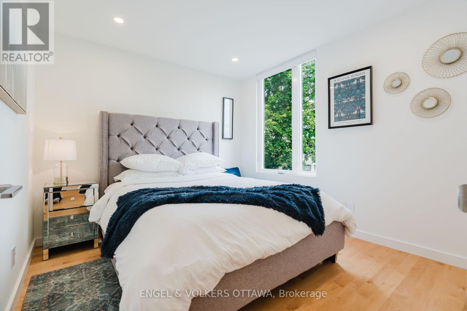 373 BERKLEY AVENUE - 39
