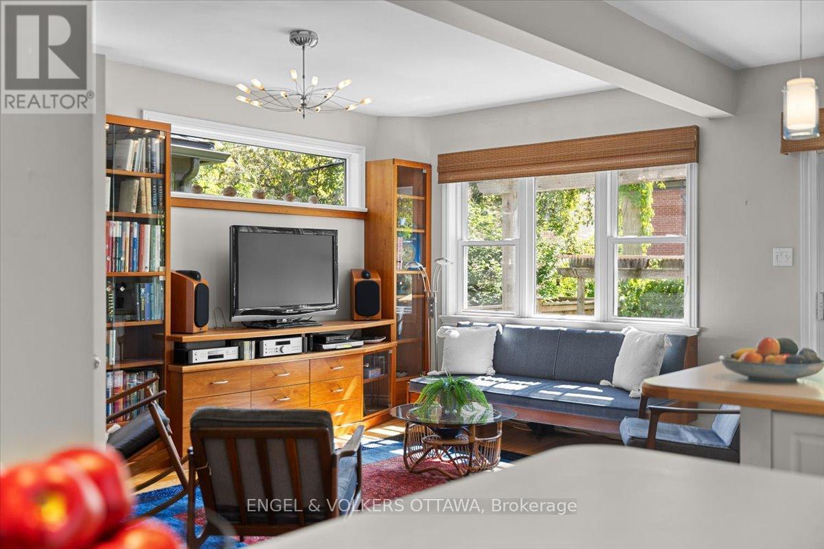 4 ALLAN PLACE - 12