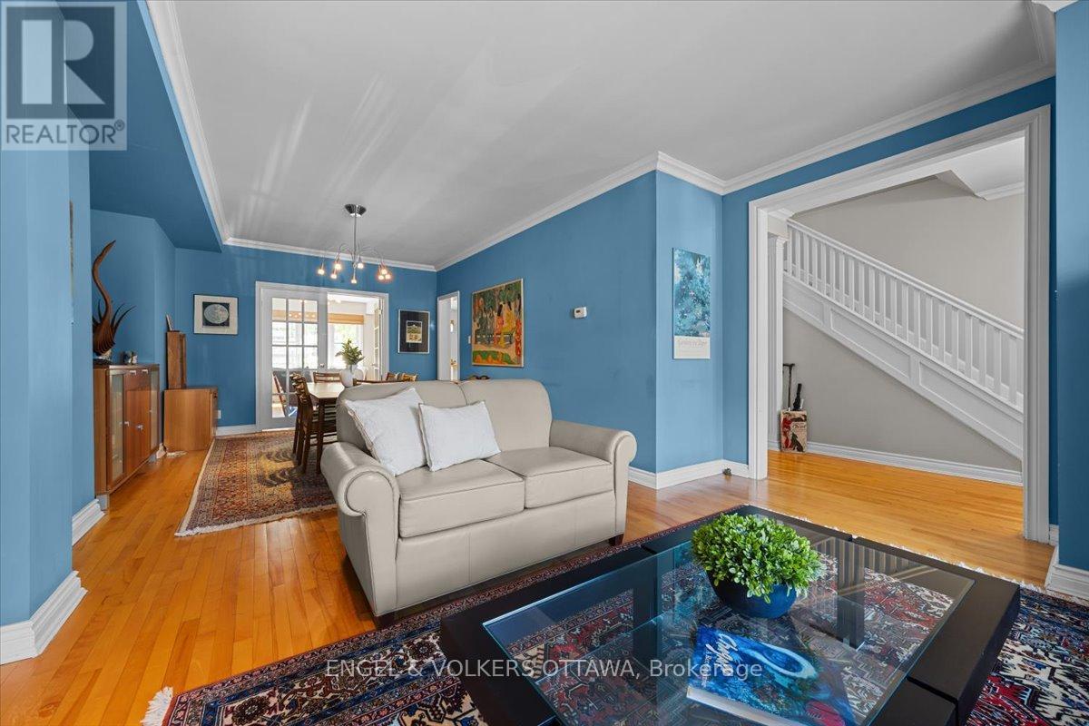 4 ALLAN PLACE - 6