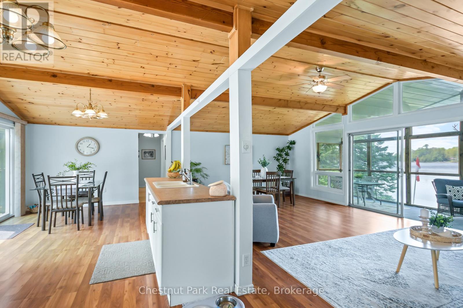 14 LAKEVIEW DRIVE - 20