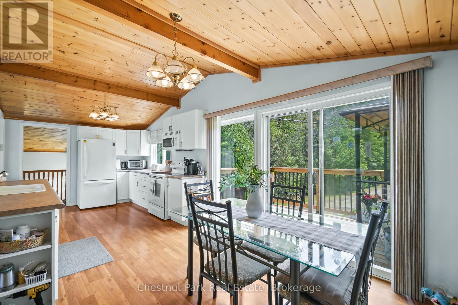 14 LAKEVIEW DRIVE - 18