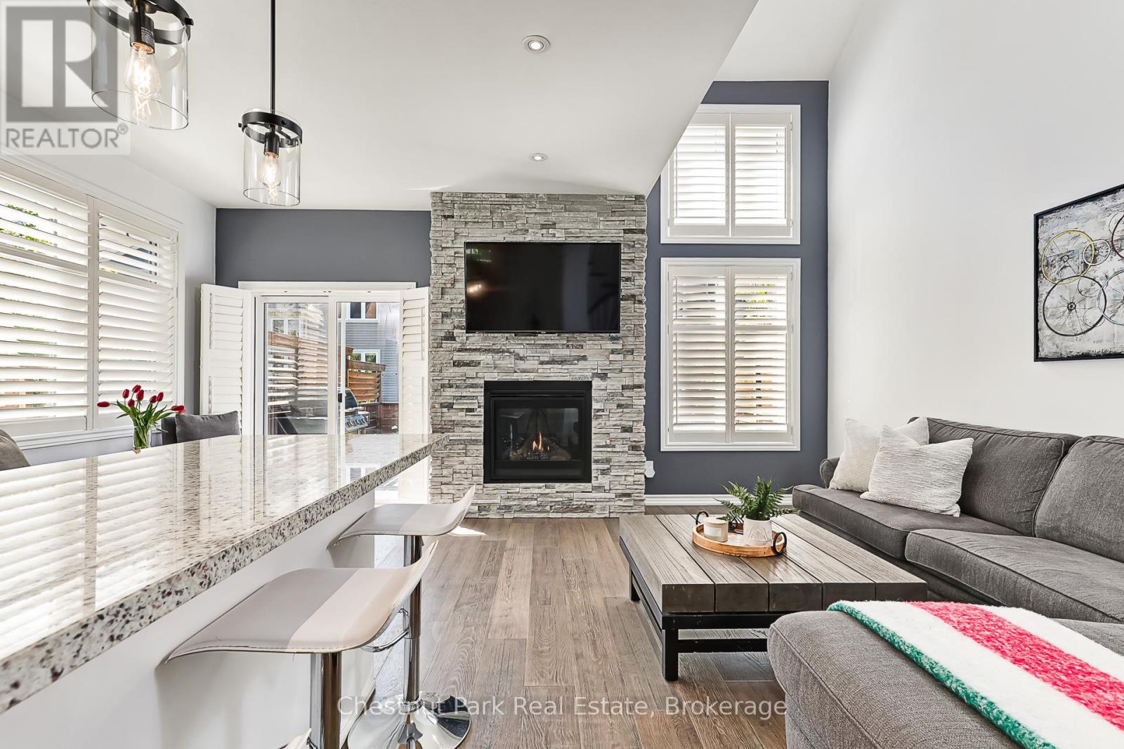 18 GREGORY AVENUE - 8