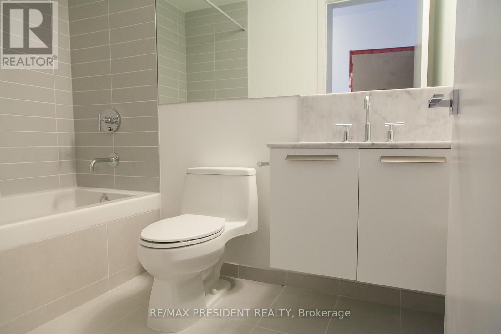 #913 57 ST JOSEPH STREET - 11