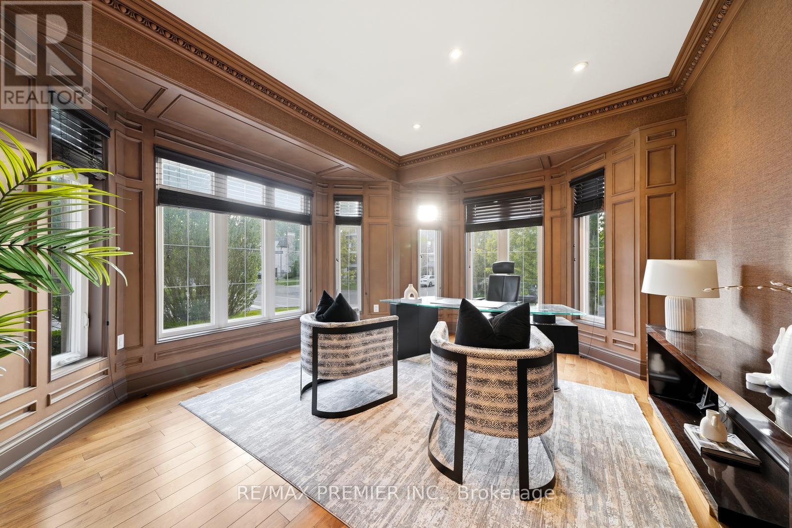35 NORMANDALE CRESCENT - 20