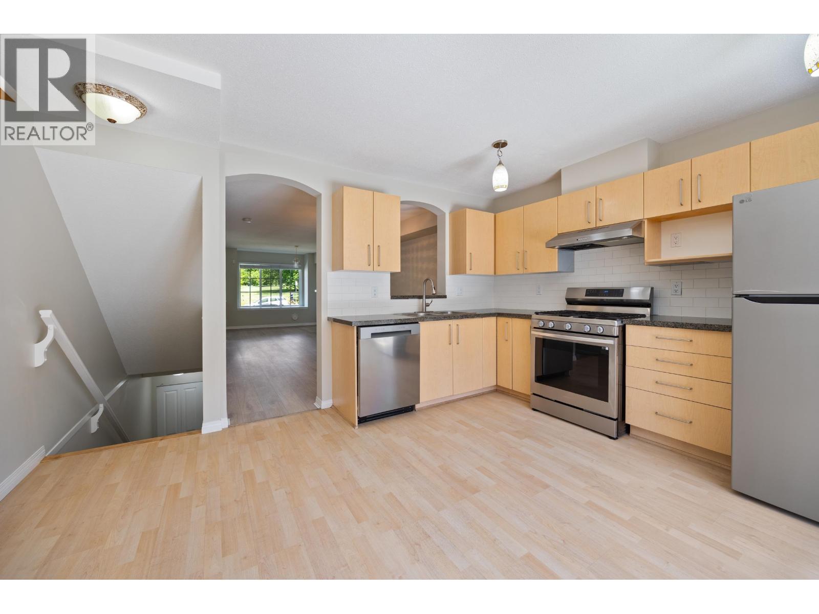 3299 BEAVERBROOK DRIVE, Burnaby