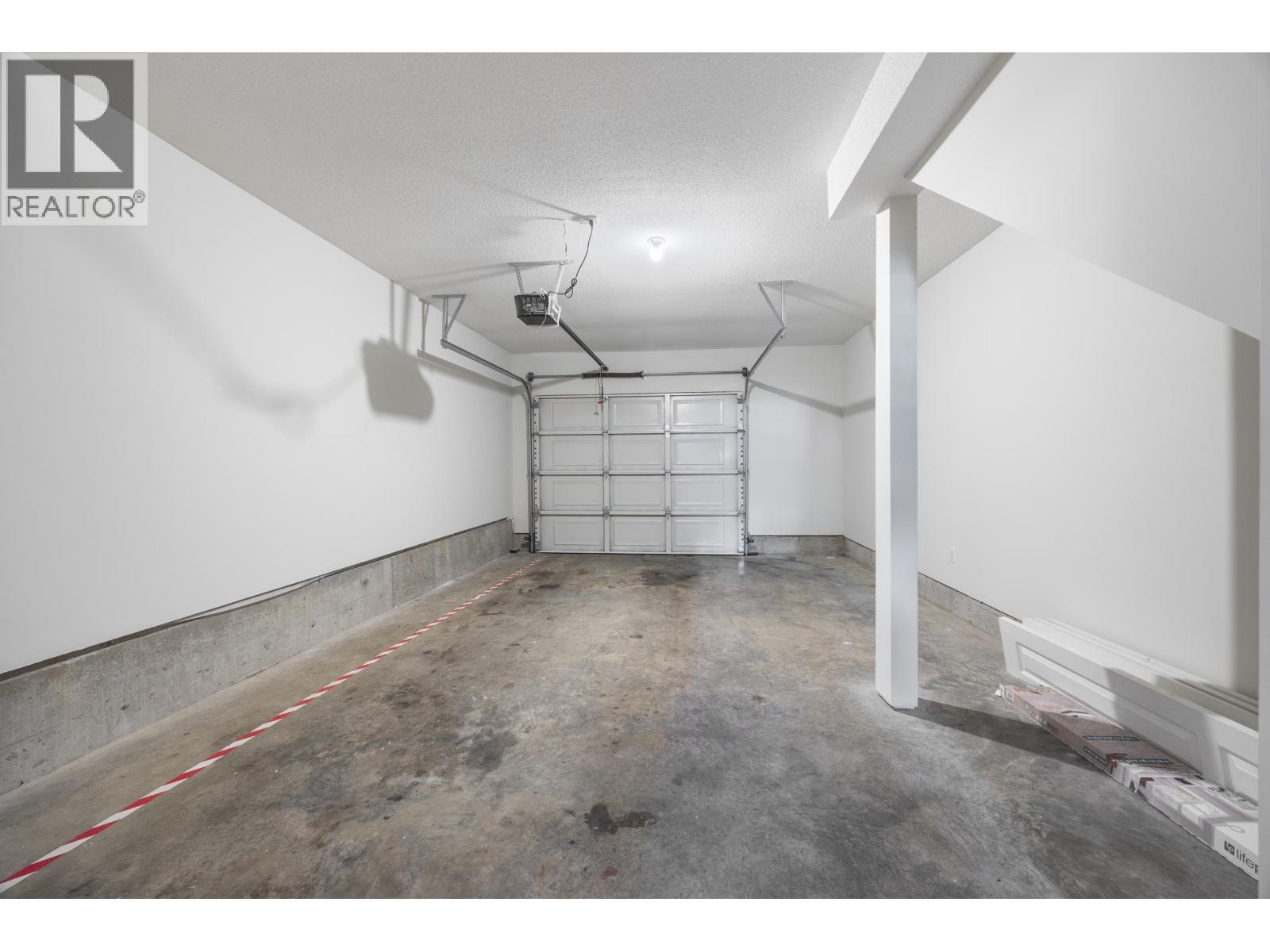 3299 BEAVERBROOK DRIVE, Burnaby
