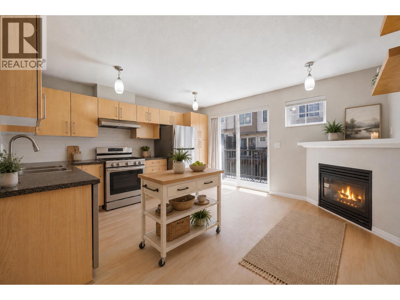 3299 BEAVERBROOK DRIVE, Burnaby