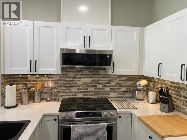 404 5605 HAMPTON PLACE, Vancouver
