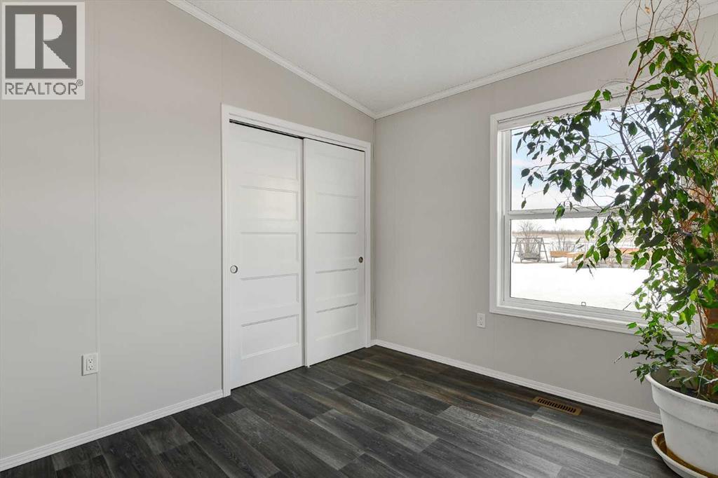711014 80 Range Road — photo 32