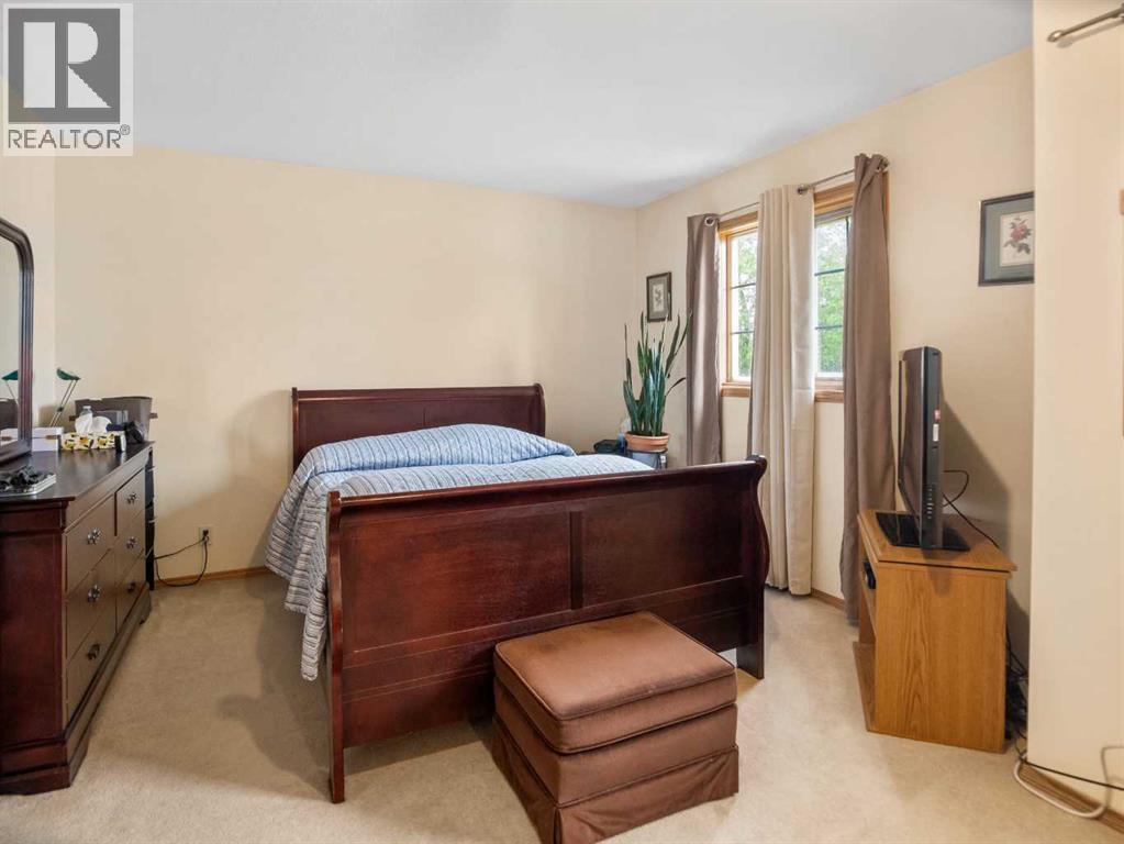 21 Dixon Crescent - 13