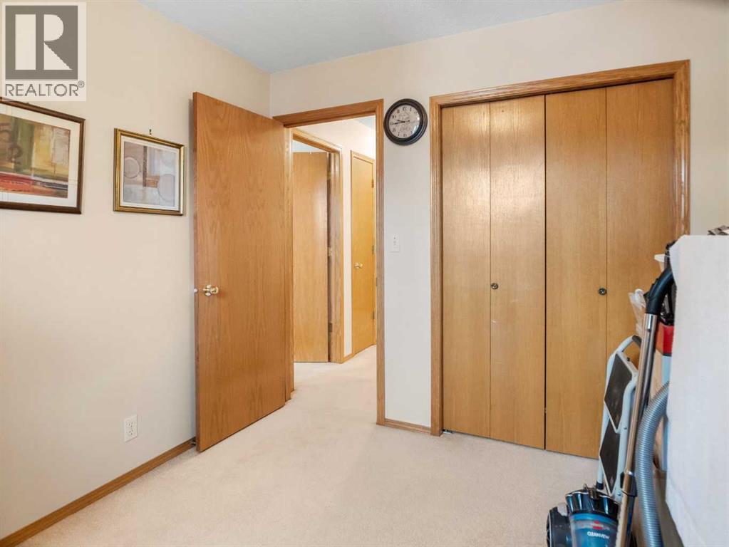 21 Dixon Crescent - 17