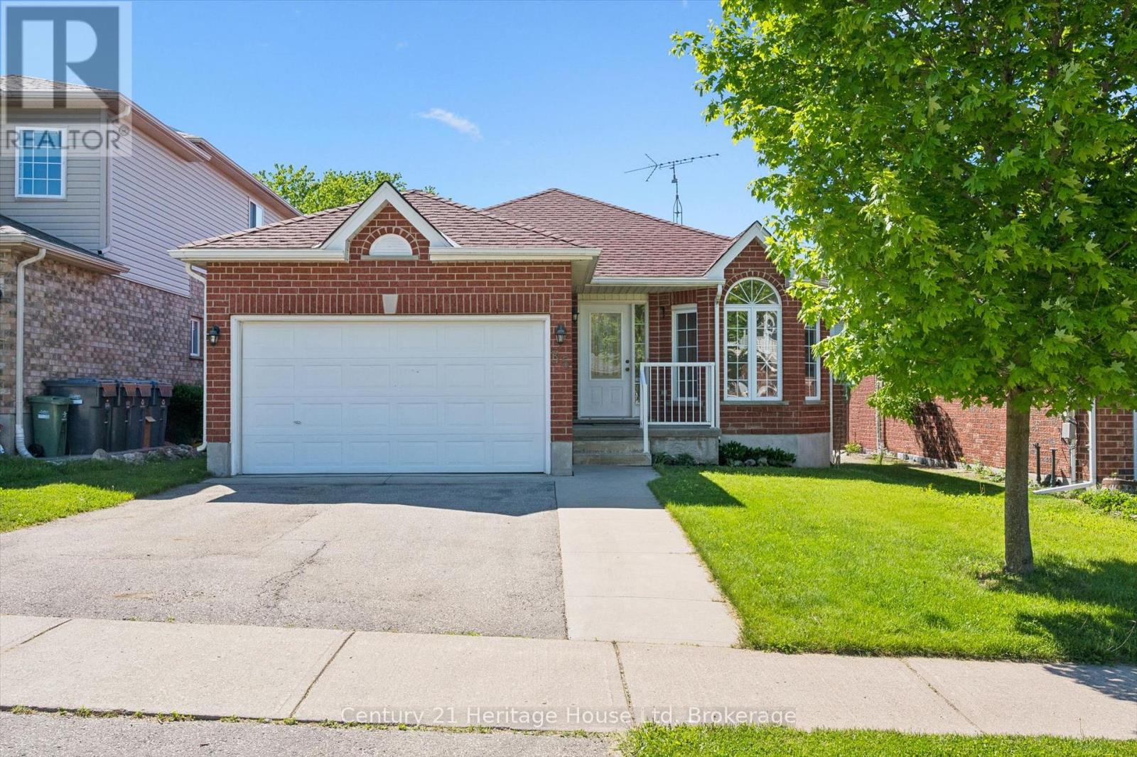 35 SHACKLETON DRIVE - 2
