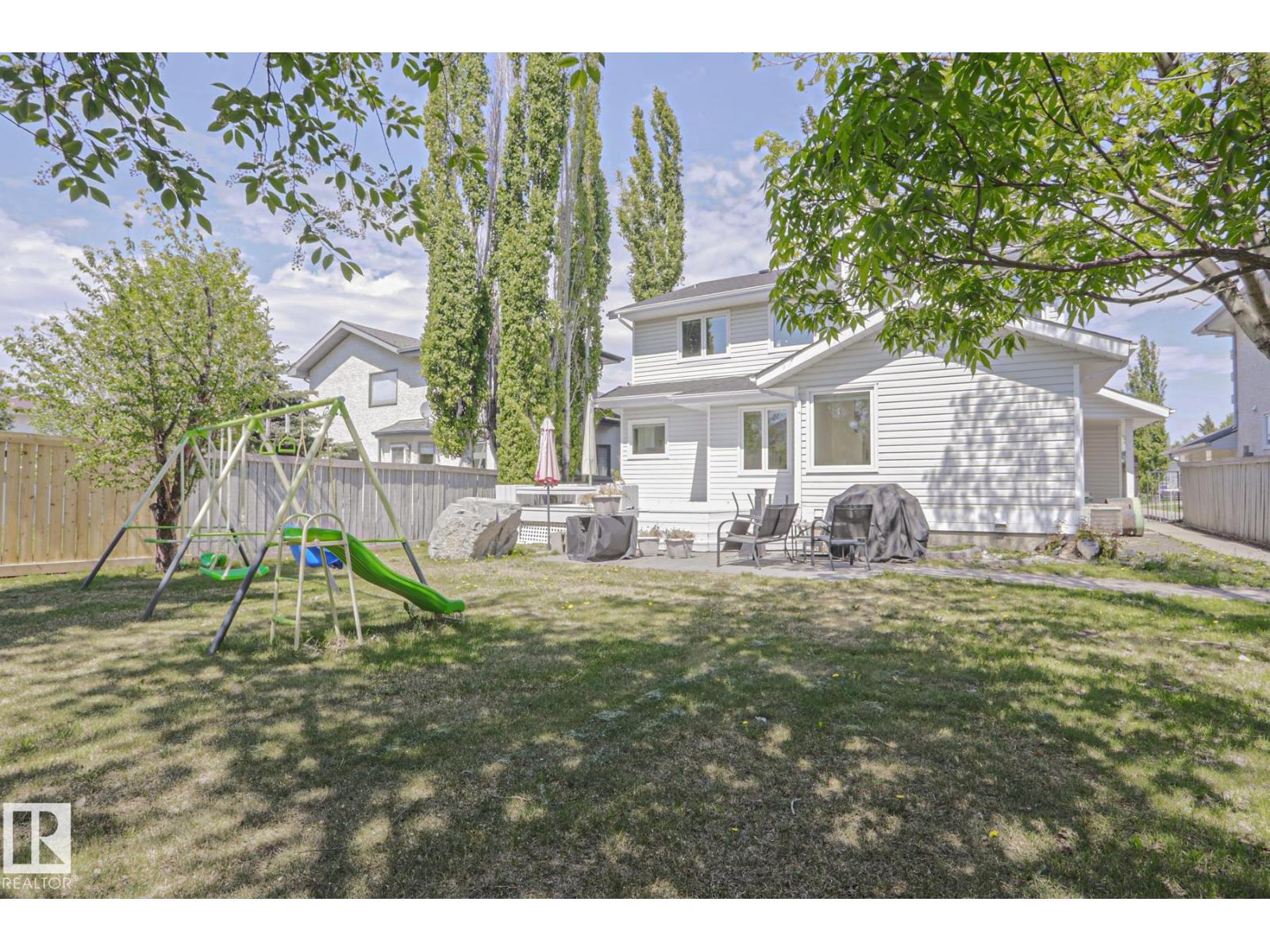 11347 10 AV NW - 38