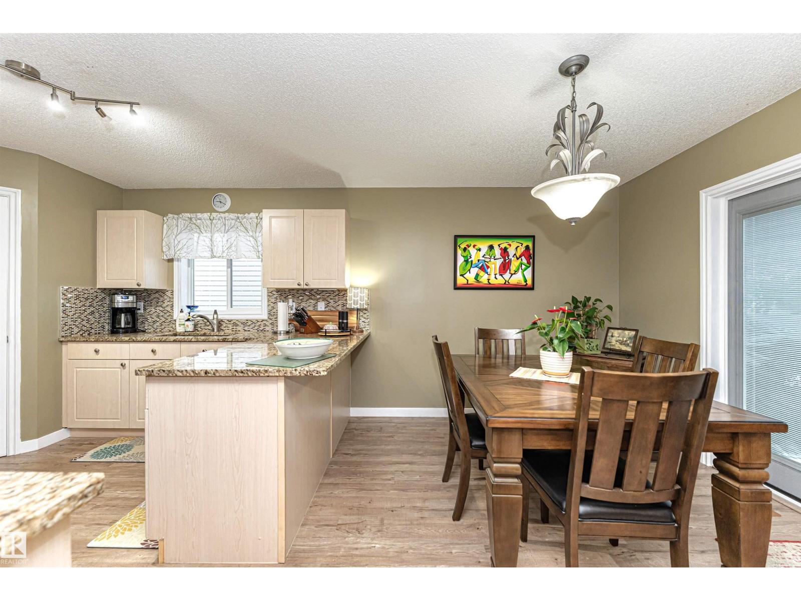 184 Lakeland Dr - 12