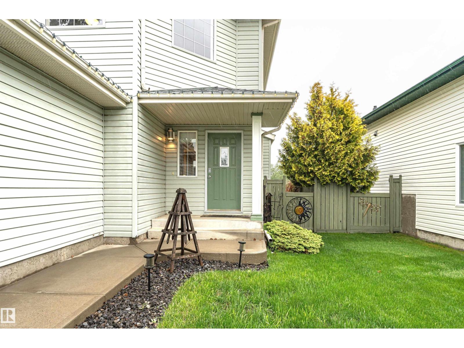 184 Lakeland Dr - 2