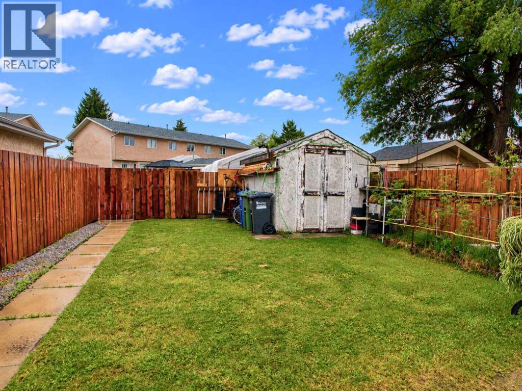 21 Dixon Crescent - 28