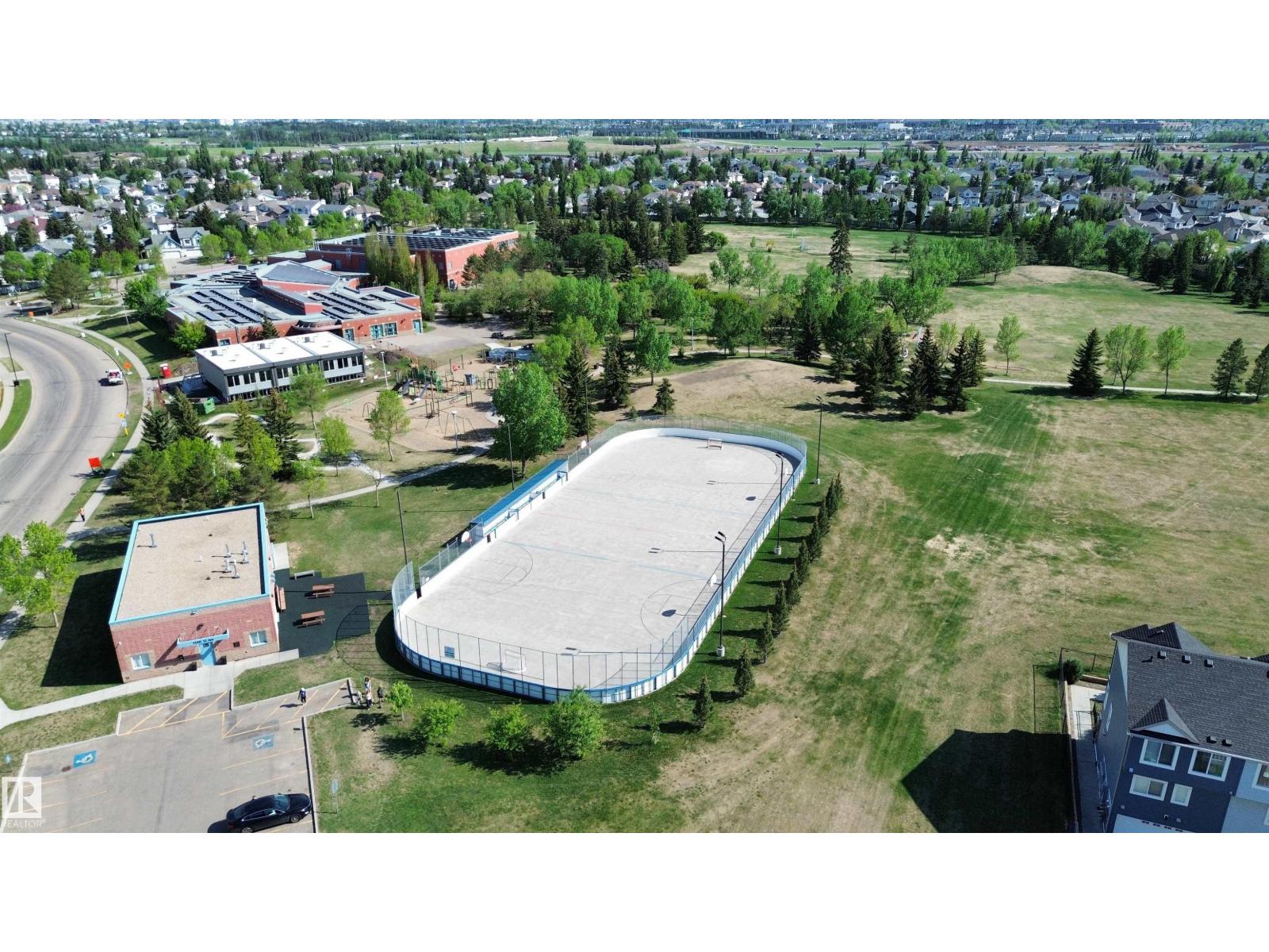11347 10 AV NW - 39