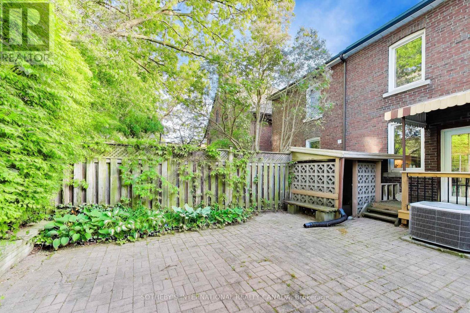 159 GLENMOUNT PARK ROAD - 36