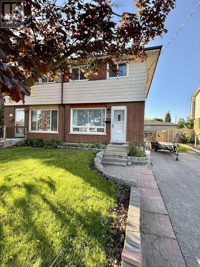 138 TAUNTON ROAD W - 1