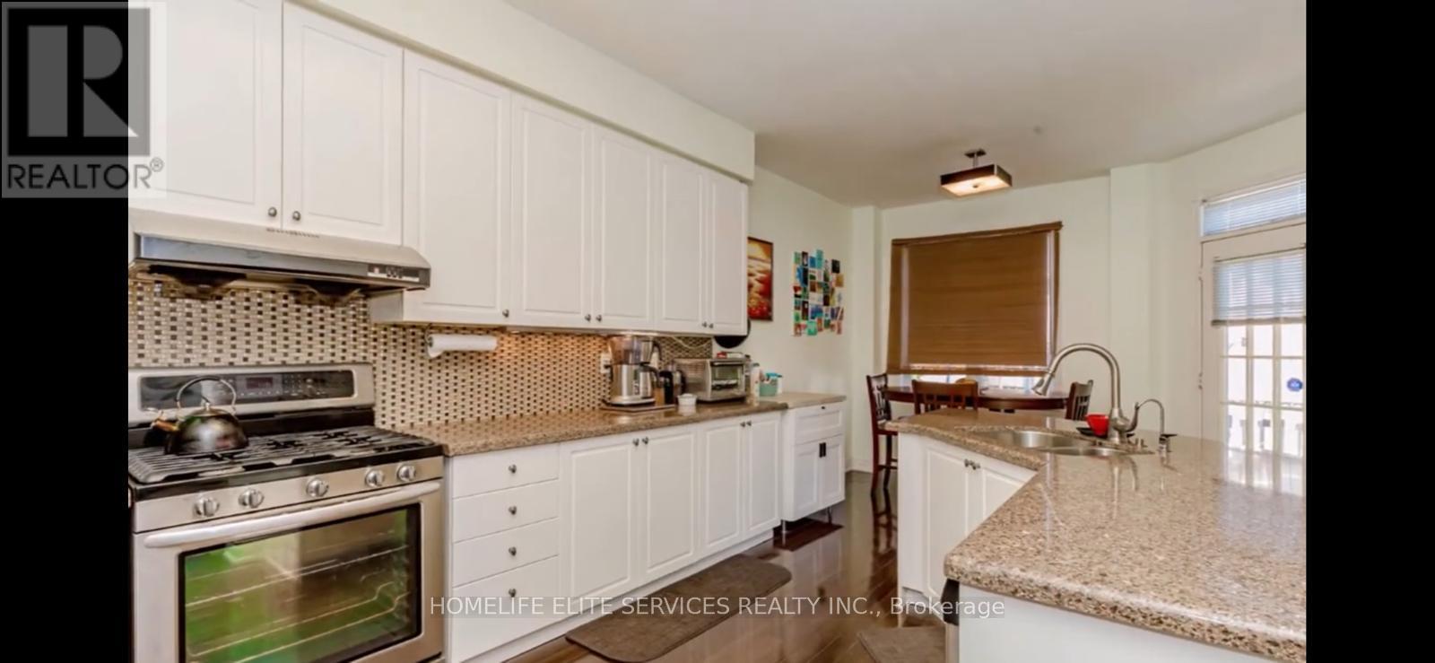 73 LONG ISLAND CRESCENT - 10