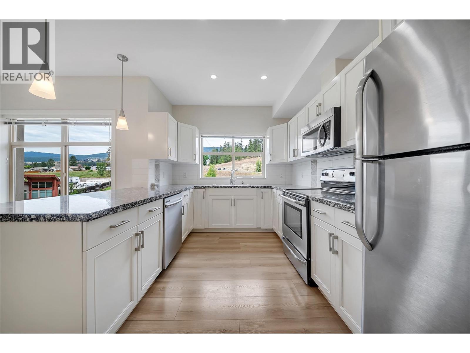 #409 3220 Skyview Lane - 3